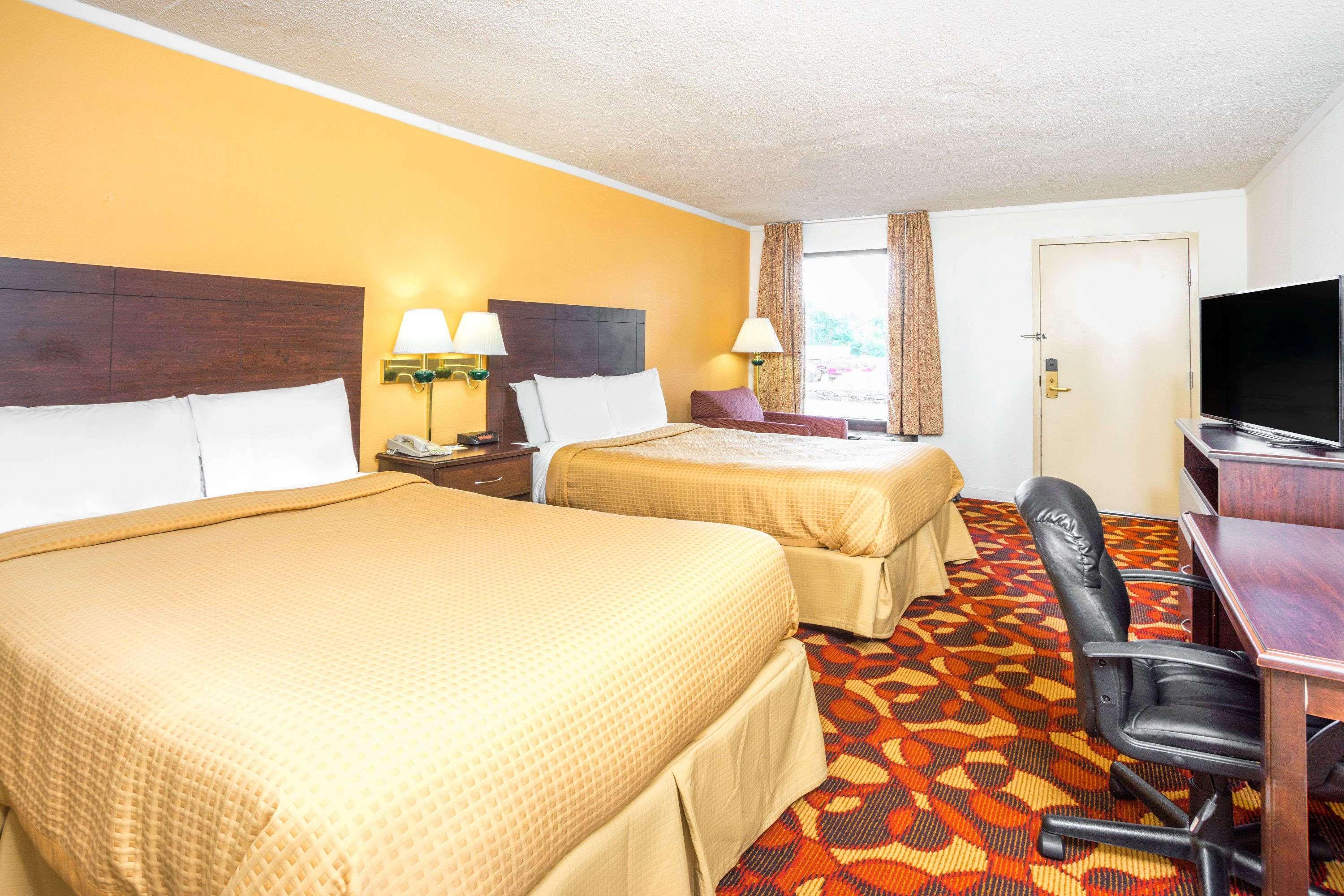 Days Inn By Wyndham Salem Extérieur photo