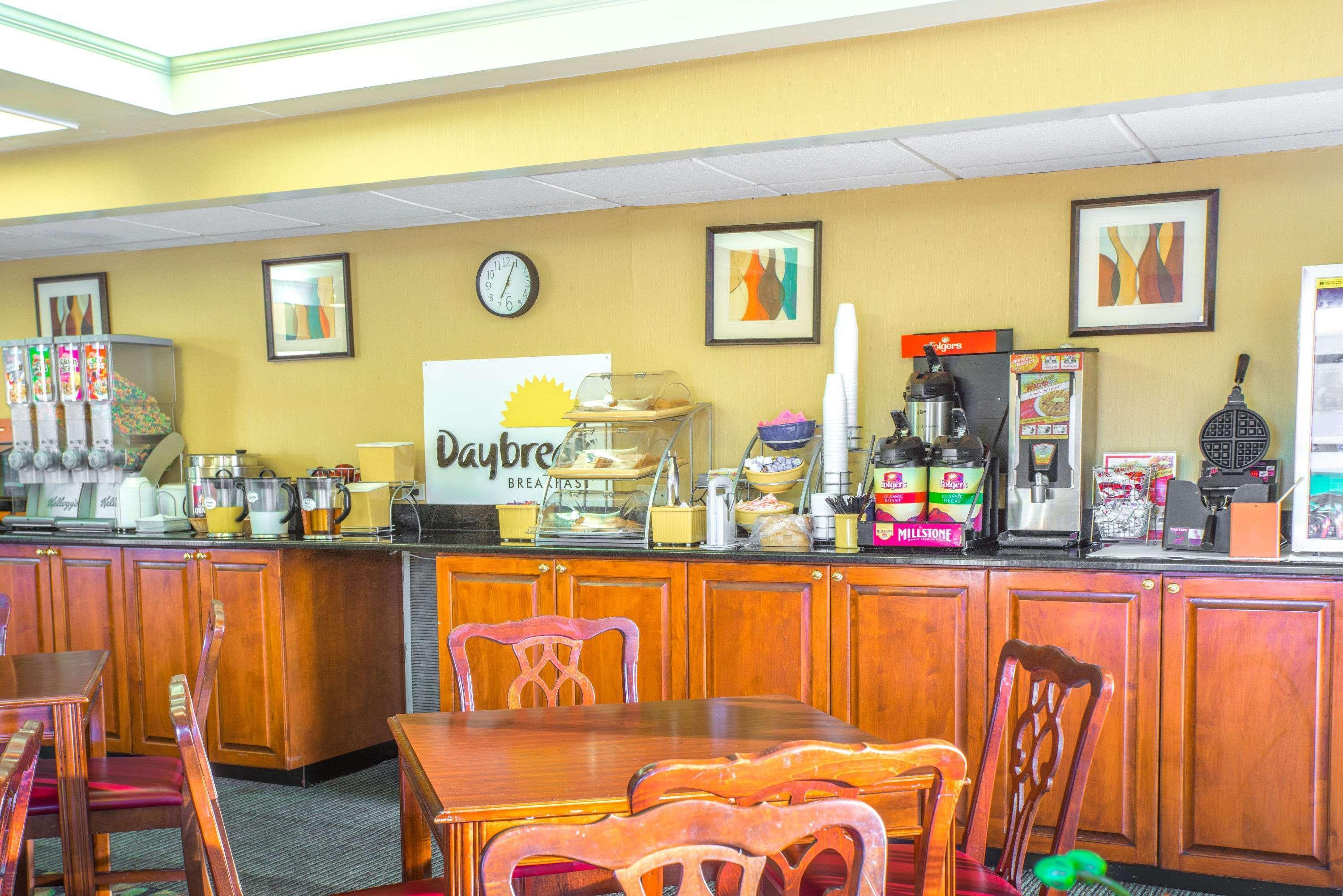 Days Inn By Wyndham Salem Extérieur photo