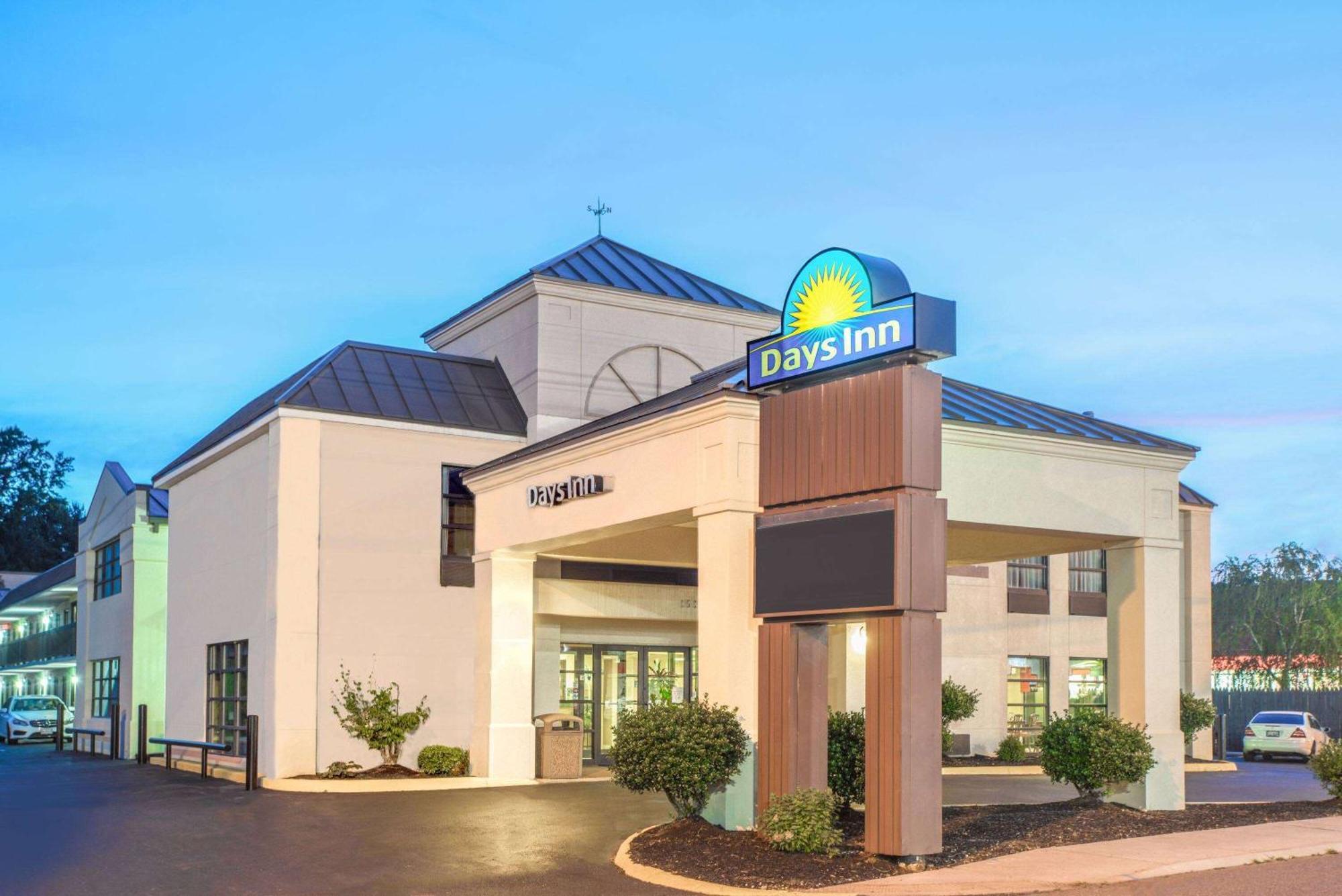 Days Inn By Wyndham Salem Extérieur photo